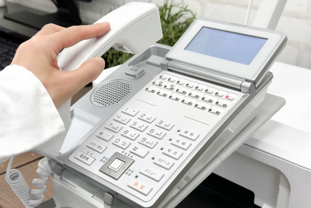 Z世代はなぜ電話が苦手？その理由と電話応対のポイント